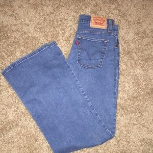 High-Waisted Levi’s 512 Jeans
